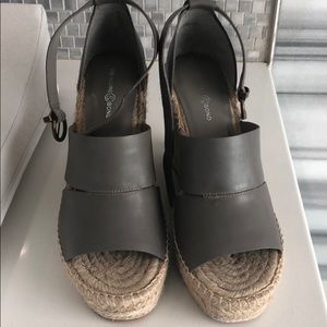 Treasure Bond wedges